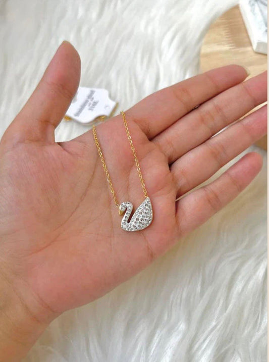 Swan White Necklace
